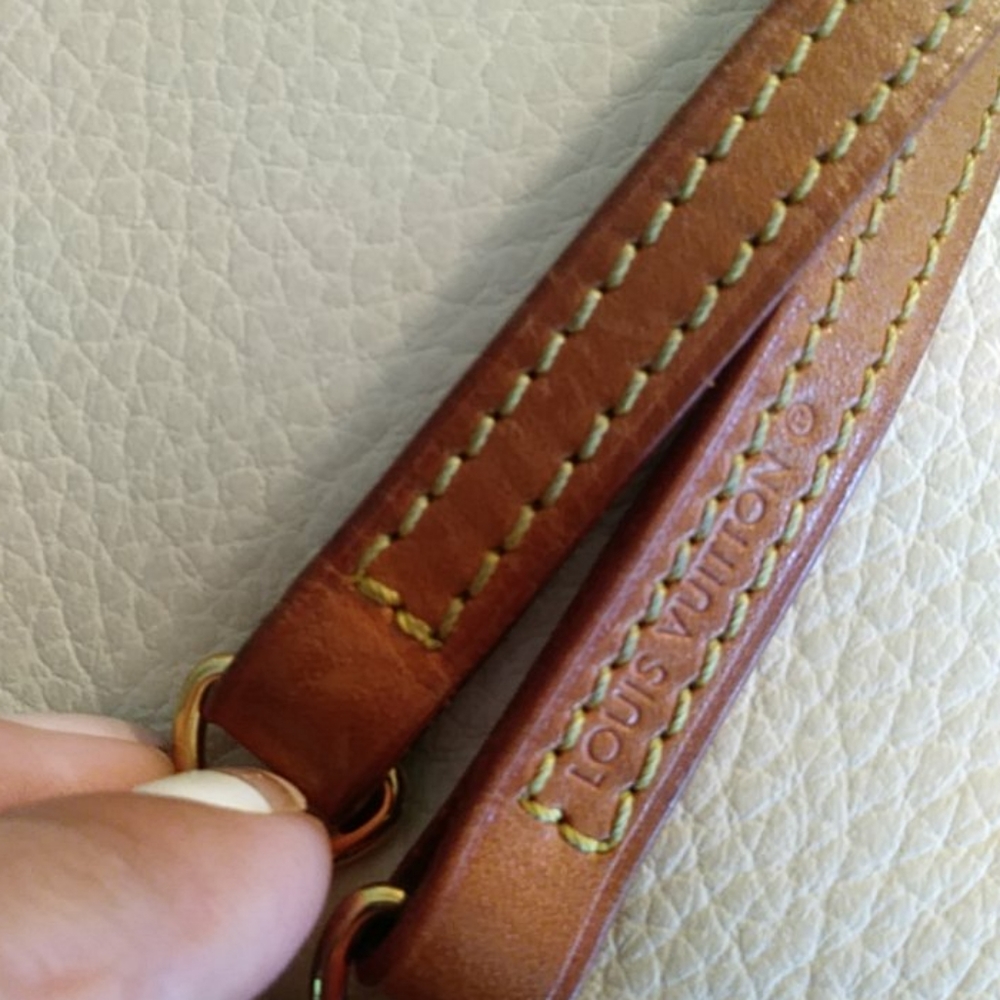 ***SOLD***LOUIS VUITTON~CROSSBODY STRAP~NICE PATINA - Picture 3 of 10